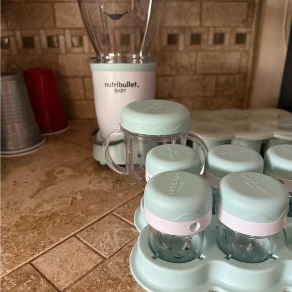 NutriBullet Baby Blue Food Prep System- great condition. Used - Picture 5 of 5